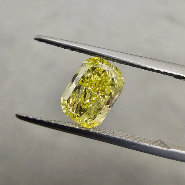 Cushion-Cut Diamonds 101: Everything You Need to Know