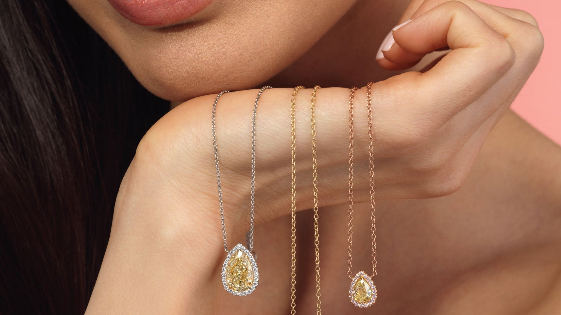 From Day to Night: Versatile Diamond Necklaces for Every Style