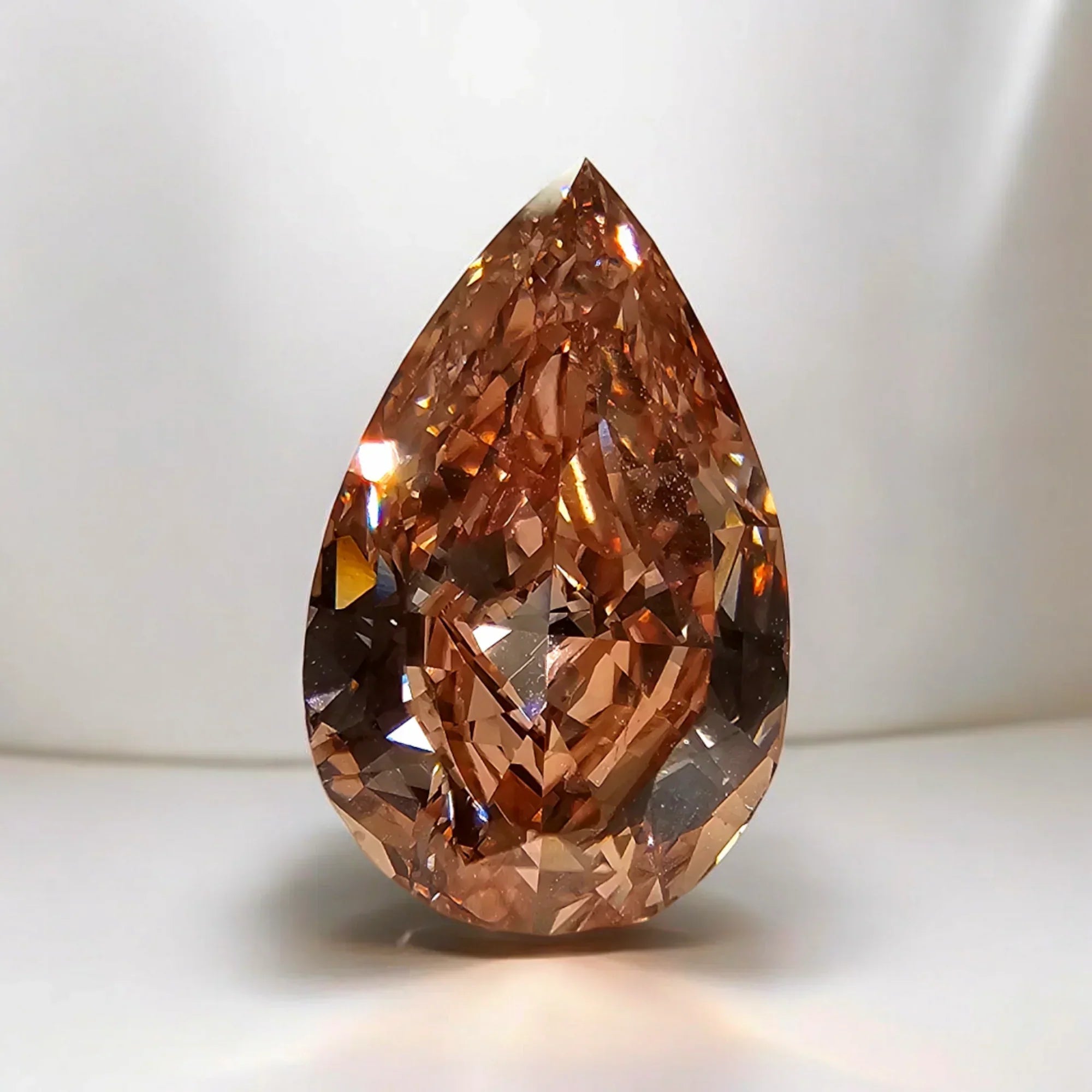 Pear-Cut Diamonds: A Blend of Grace and Brilliance