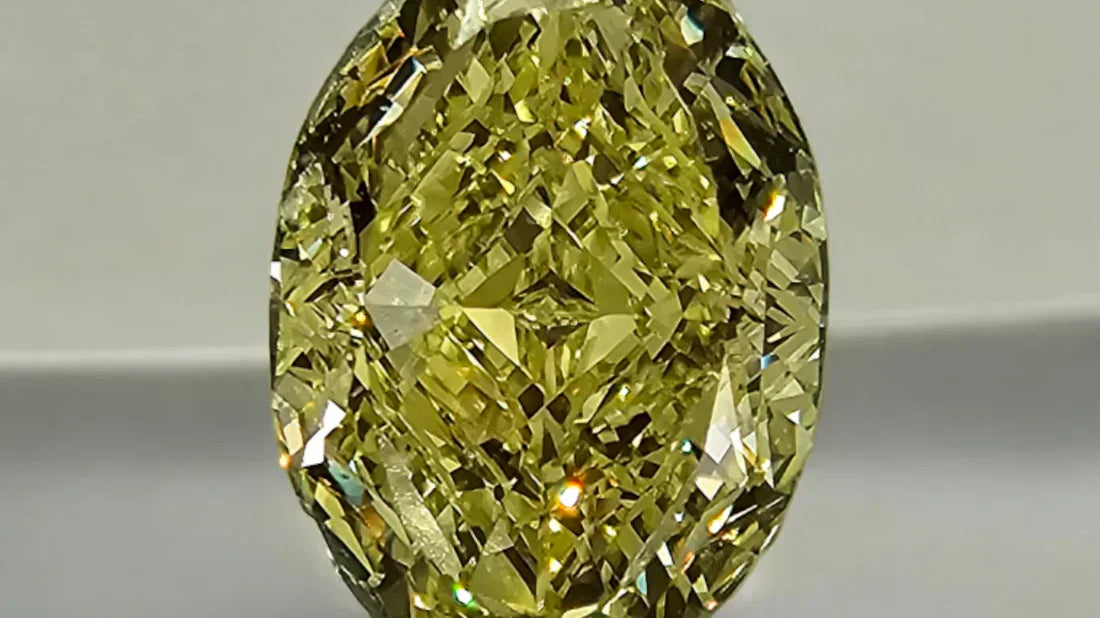 Oval Diamonds: How This Shape Enhances Every Jewelry Piece