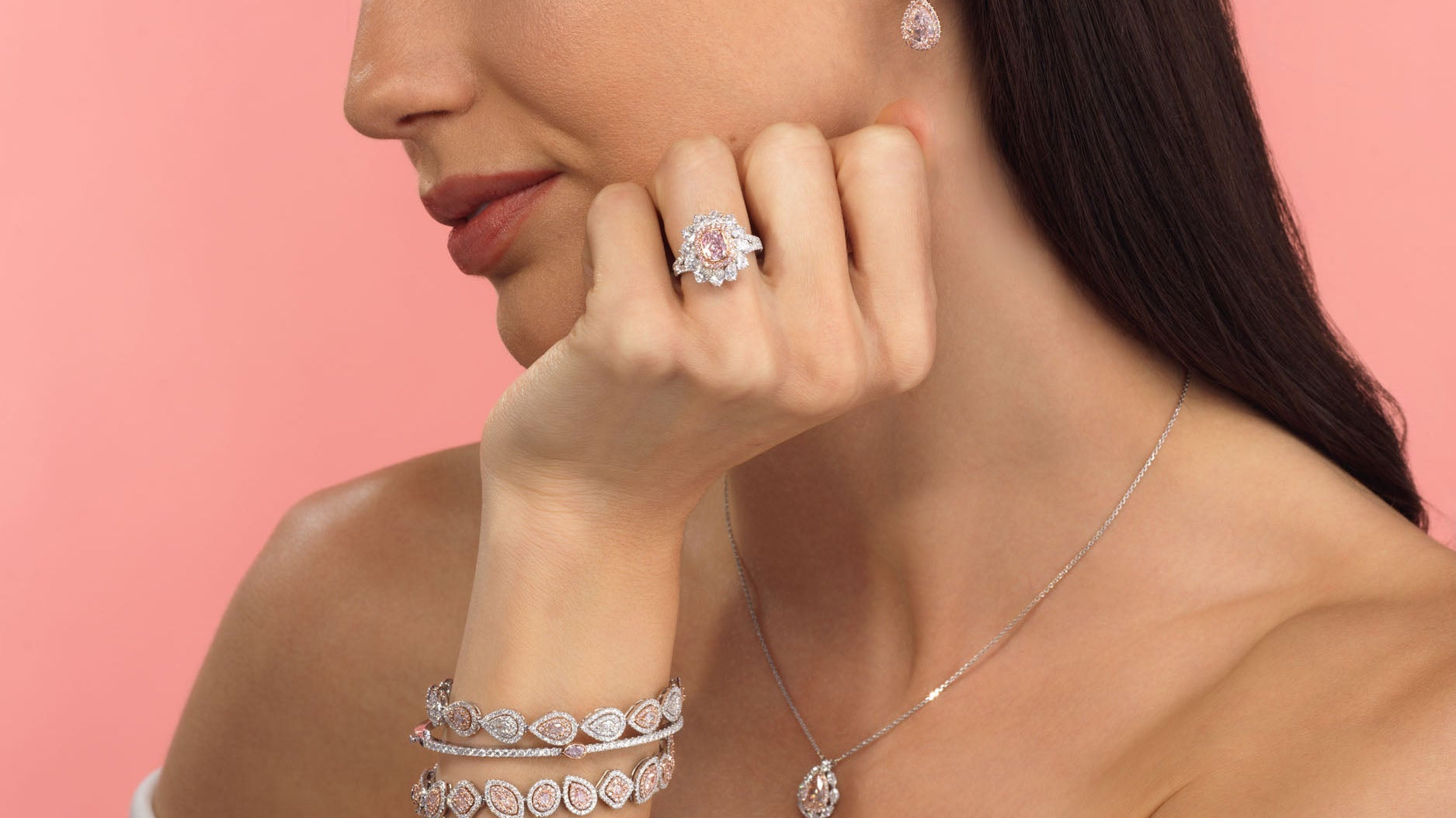 Why a Diamond Bracelet is the Perfect Valentine’s Day Gift
