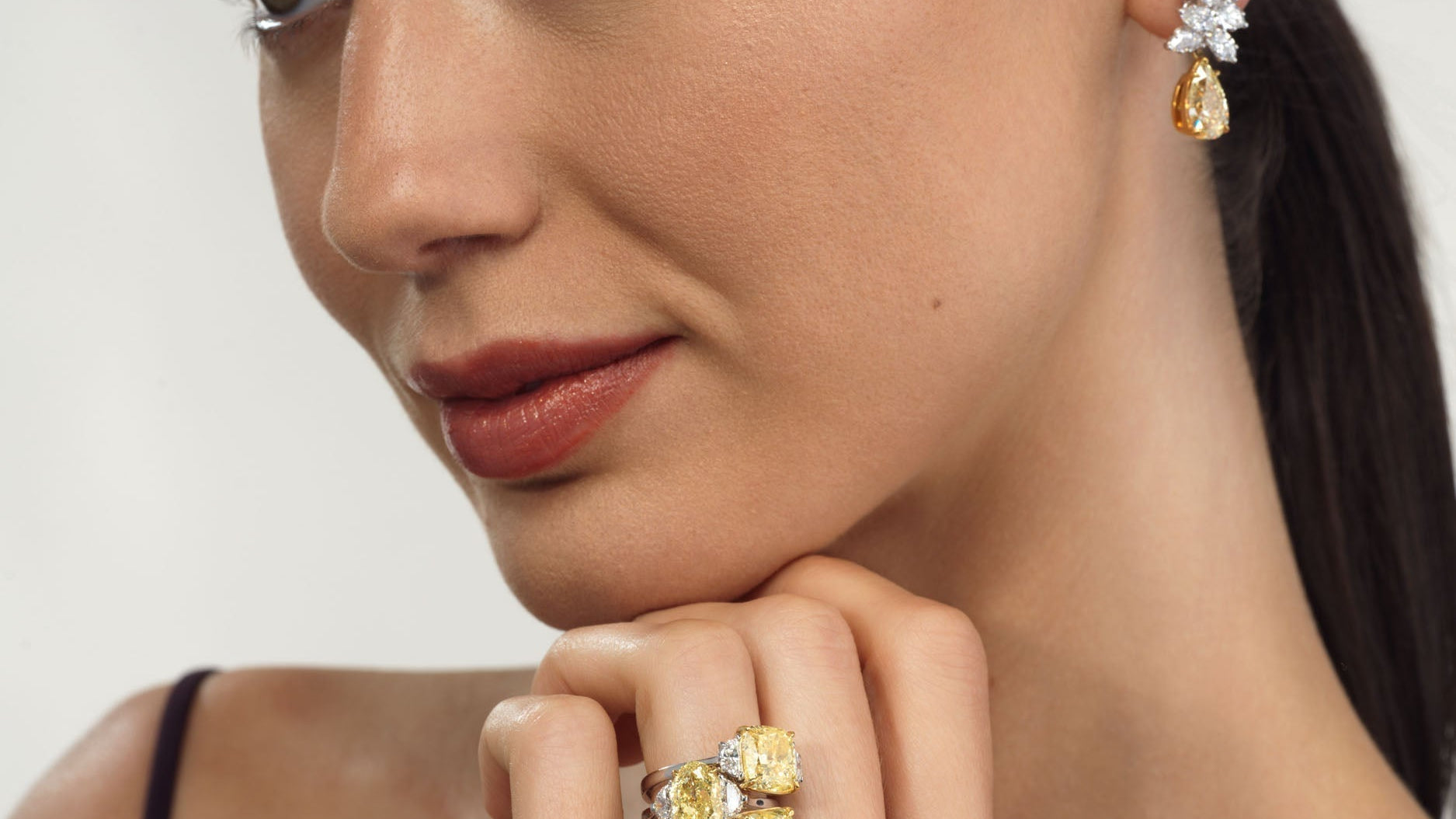 Day to Night Chic: Versatile Diamond Earrings That Enhance Any Look