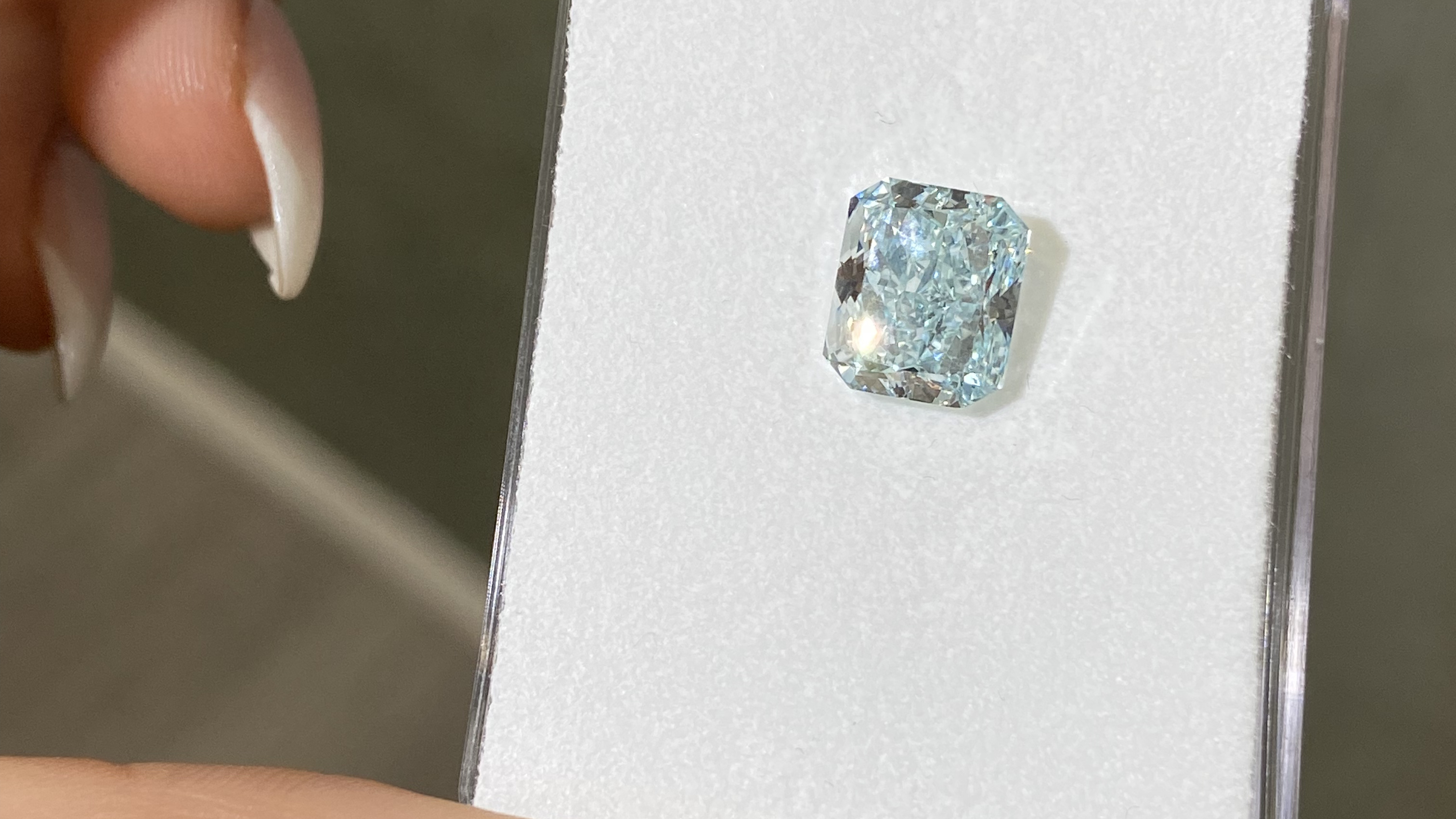 Blue Diamonds: Rarity, Value & Buying Guide | Rare Colors