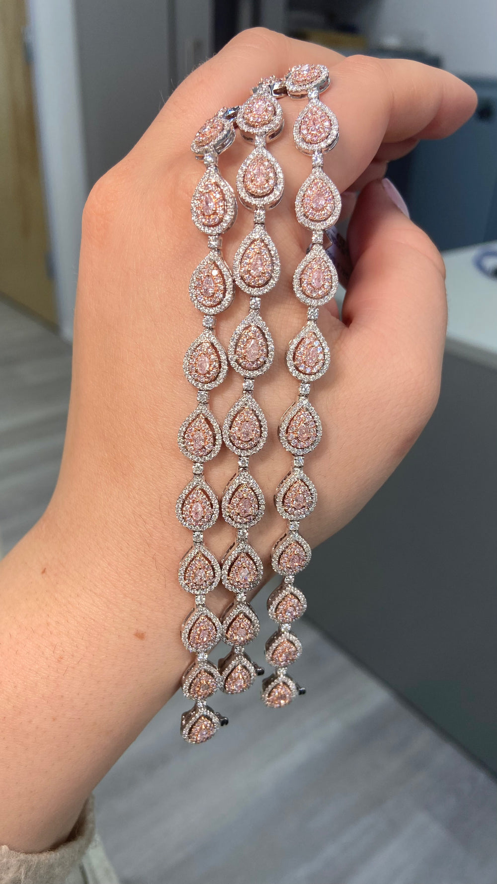 Pink diamond bracelet. pink diamond pear shape bracelet. Pink tennis bracelet. Natural pink diamond bracelet.