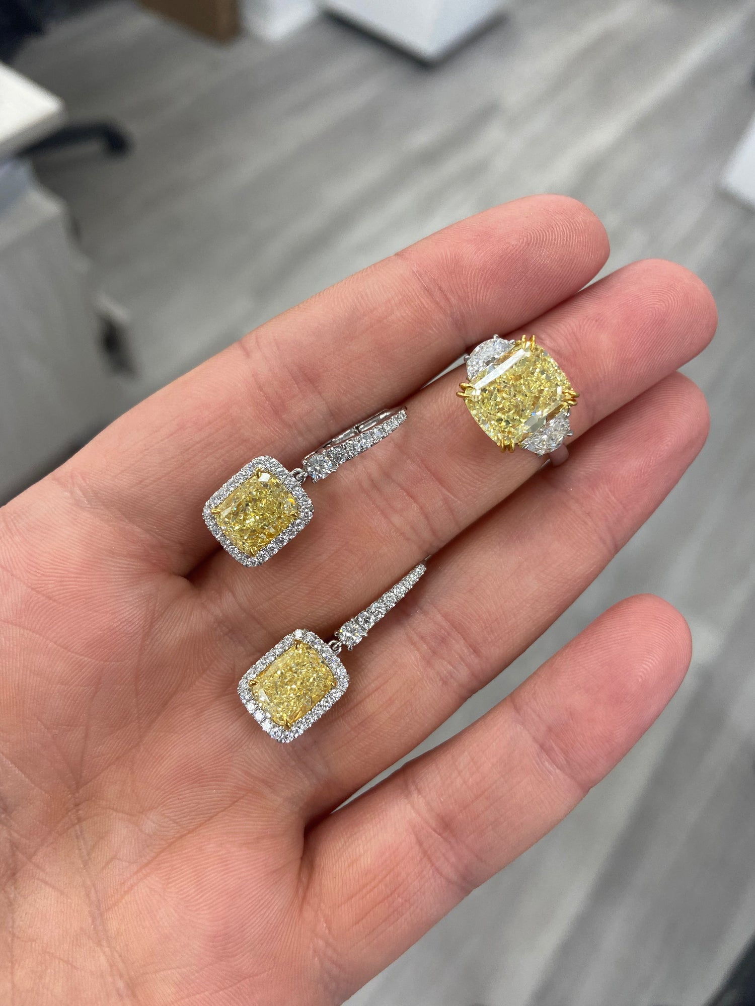 Rare Colors by Namdar 5.90ct Light Yellow diamond drop earrings, New York City