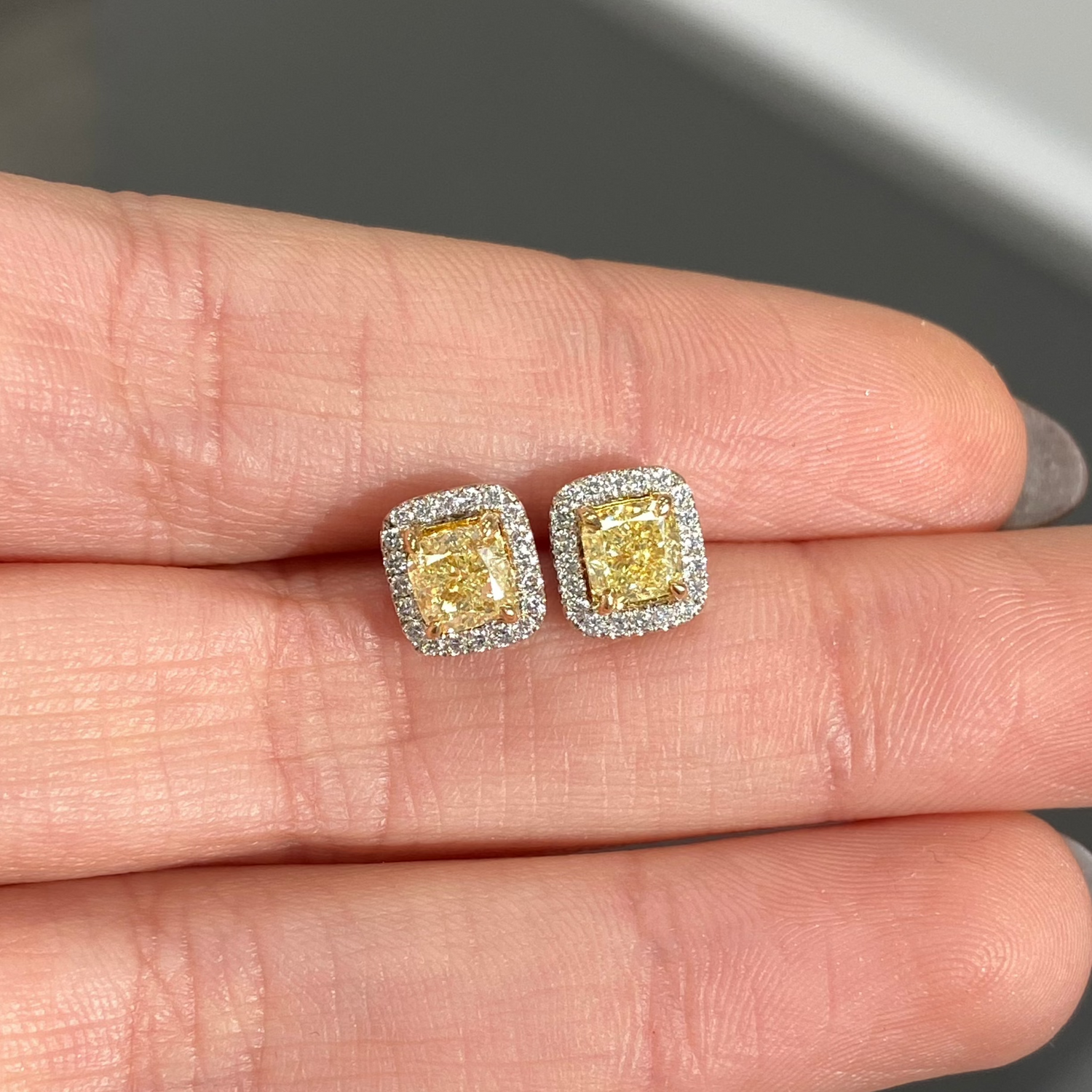 1.39ct Fancy Yellow diamond fine jewelry at Rare Colors by Namdar, 5th Avenue New York