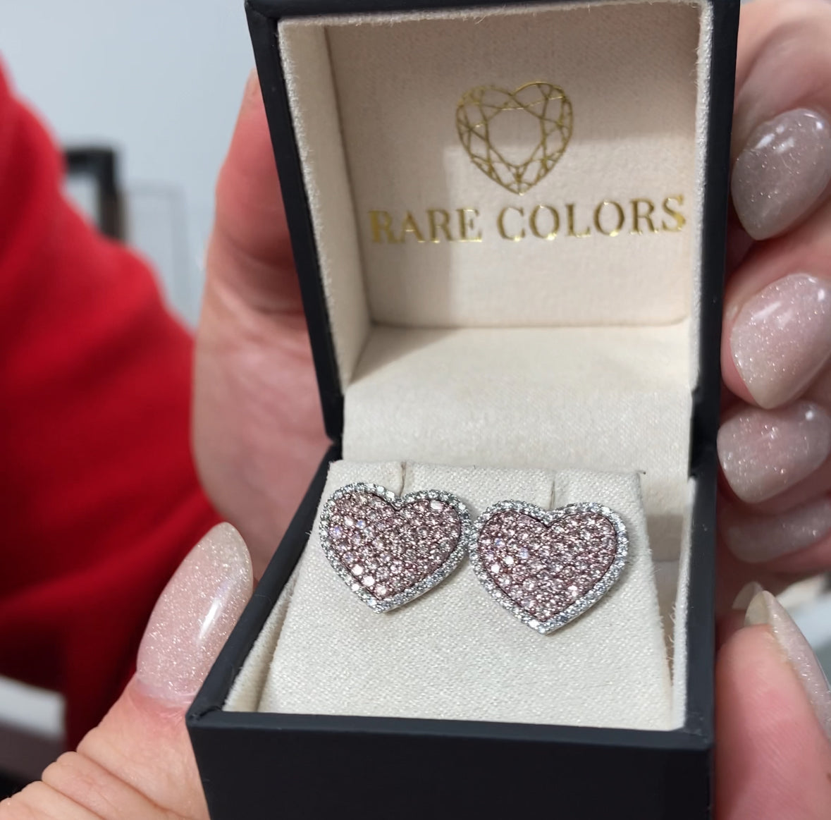 Pink Heart fine jewelry — color diamond specialists Rare Colors by Namdar