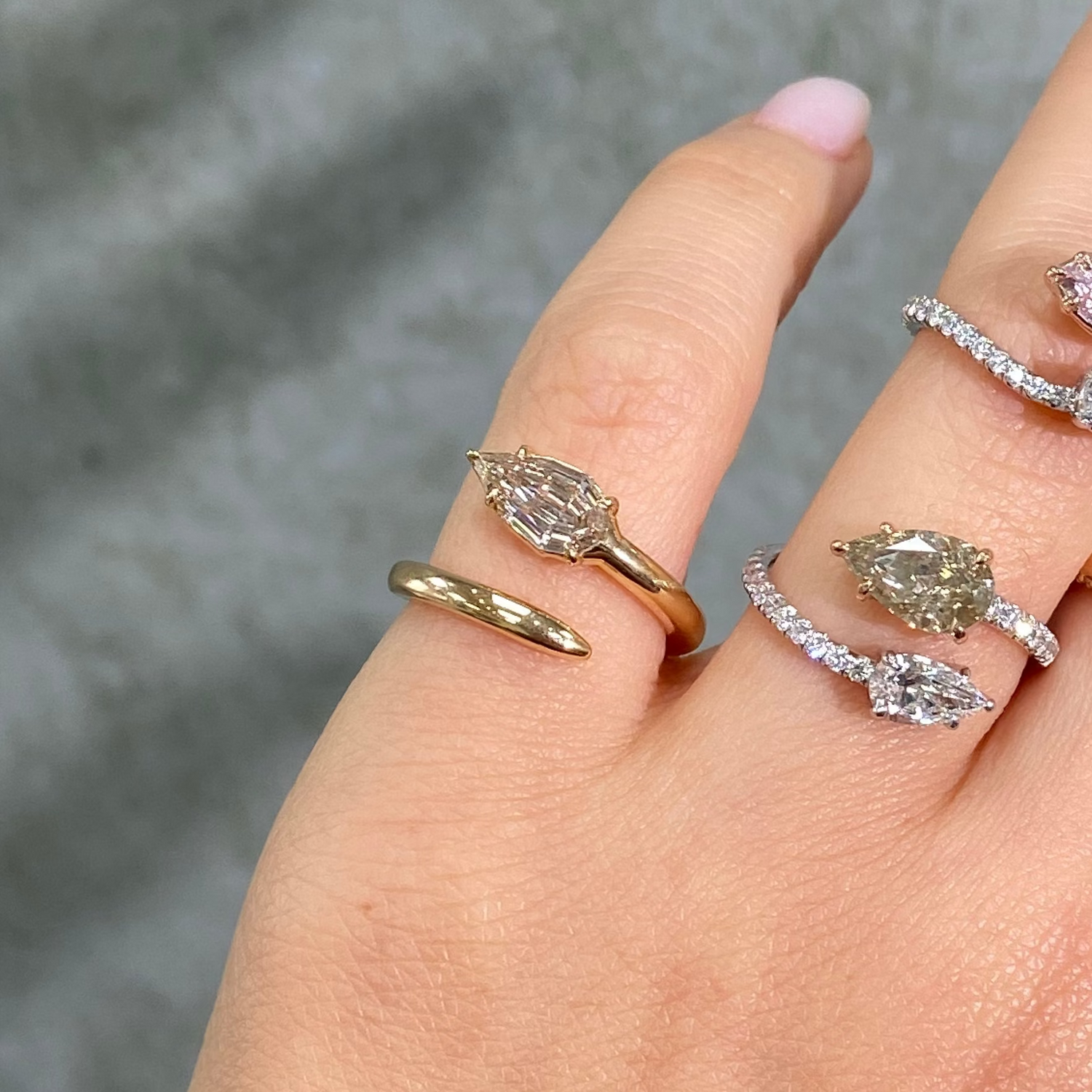 Champagne Diamond Gold Spiral Ring