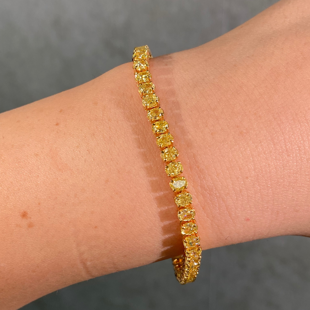 9 Carat Fancy Yellow Oval Diamond Tennis Bracelet