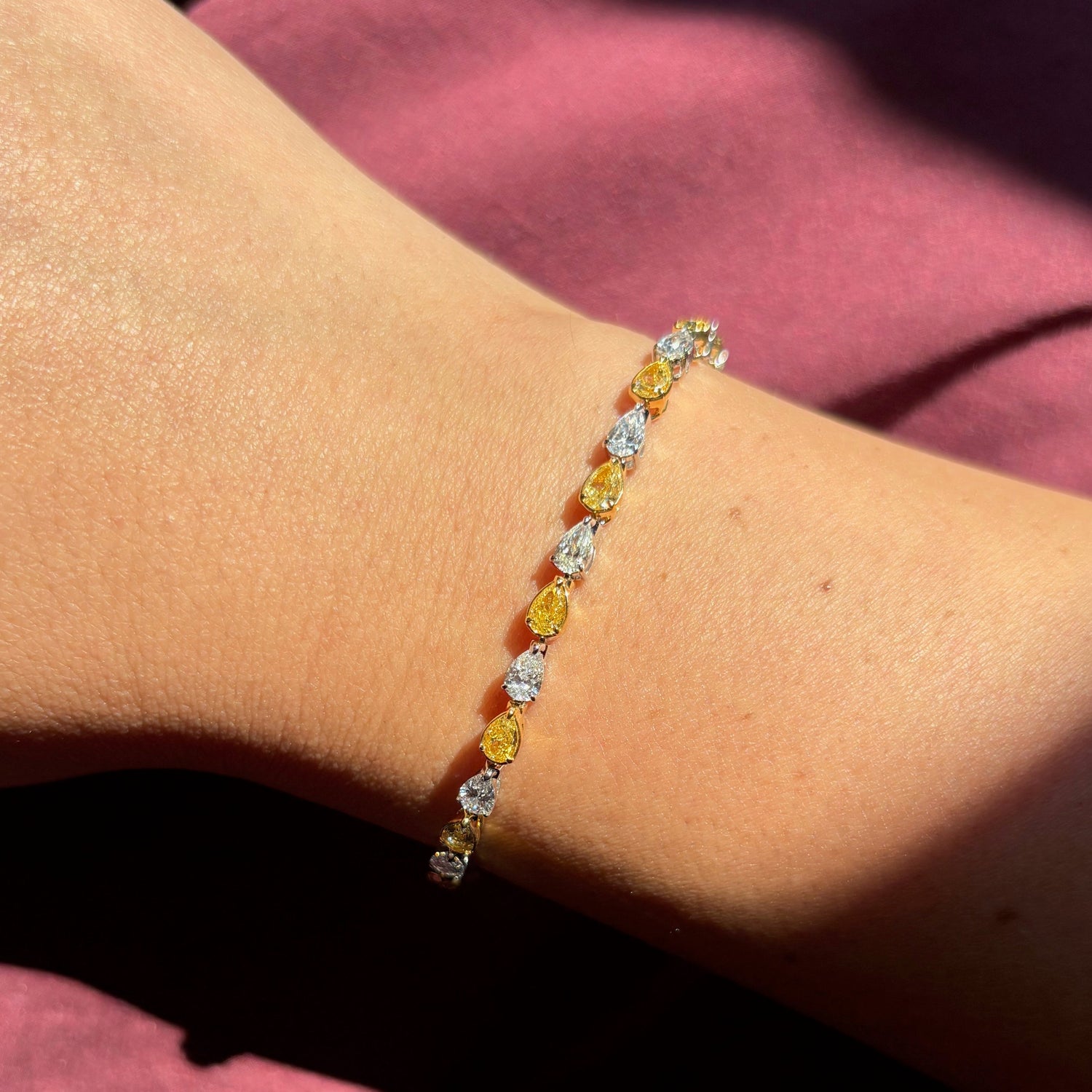 6.5ct Alternating Fancy Yellow and White Pear Diamond Bracelet