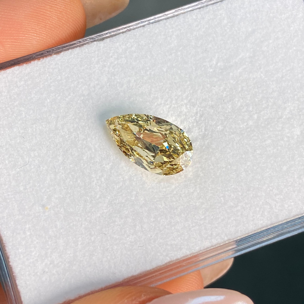 3 carat fancy brown yellow champagne pear shape diamond 