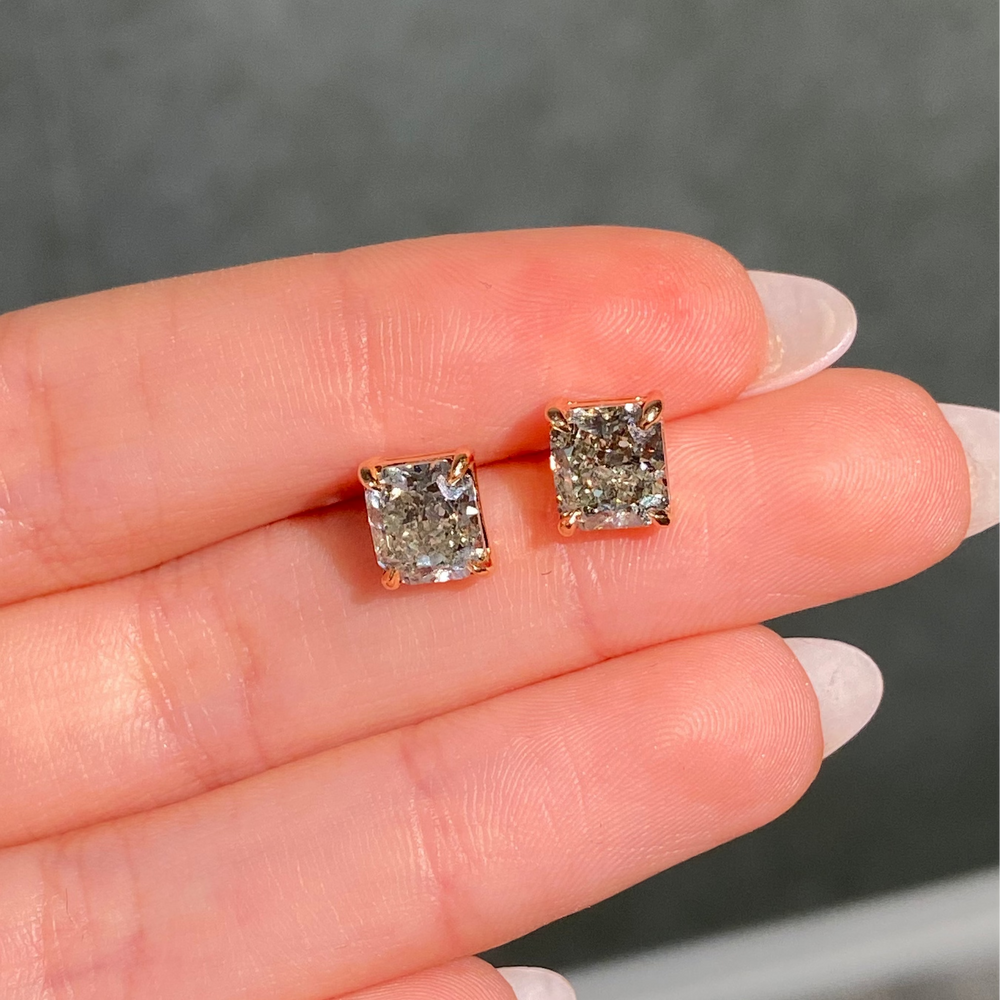 3.52ct Green Radiant diamond fine jewelry by Rare Colors by Namdar, New York City