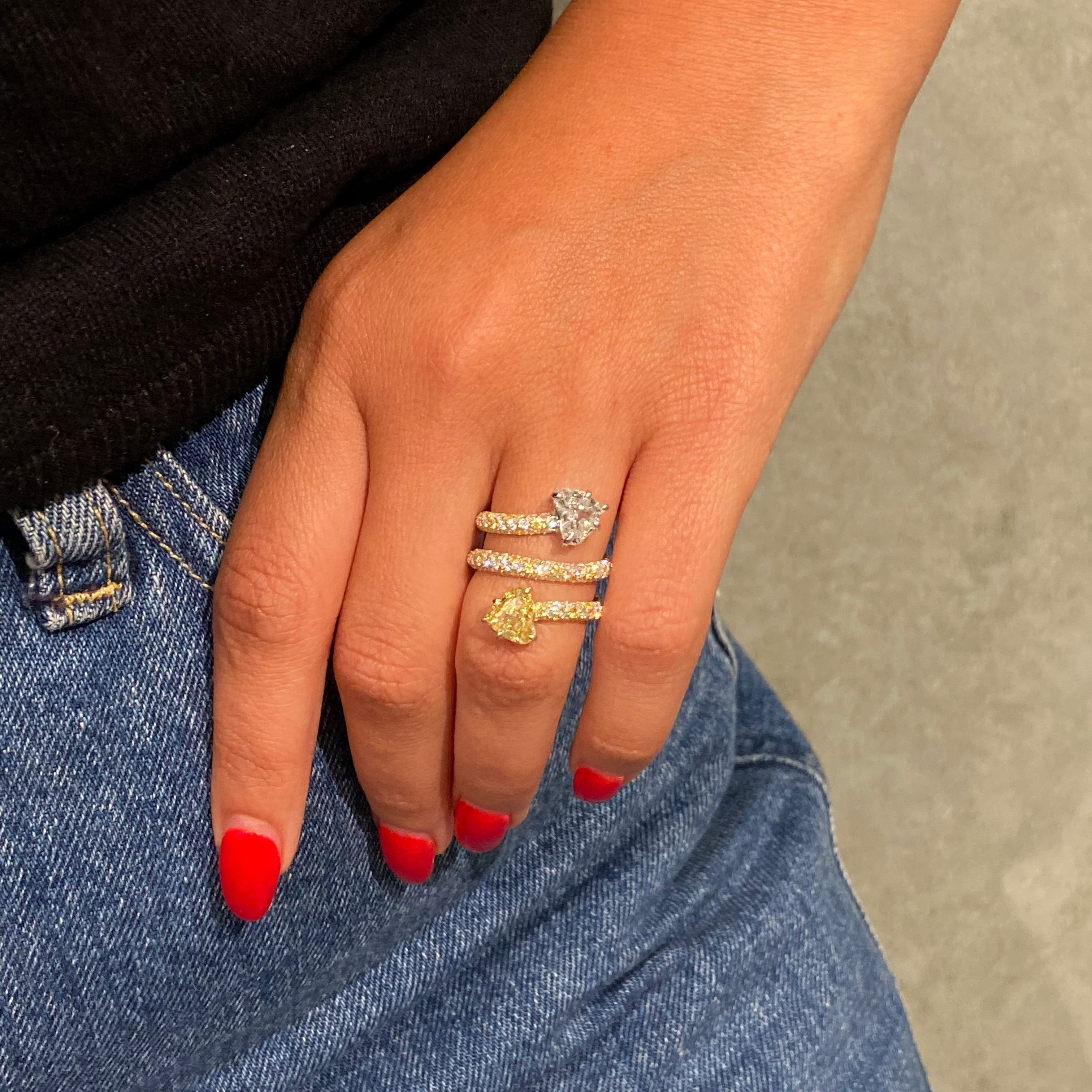 Yellow and Colorless Step Heart Diamond Spiral iIng