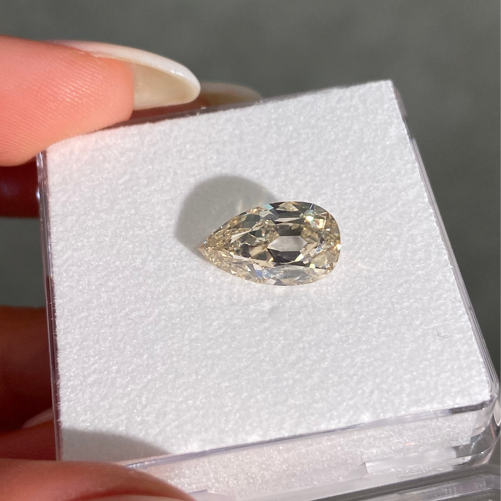 2.5ct Light Brown 'Champagne' Pear Cut Diamond