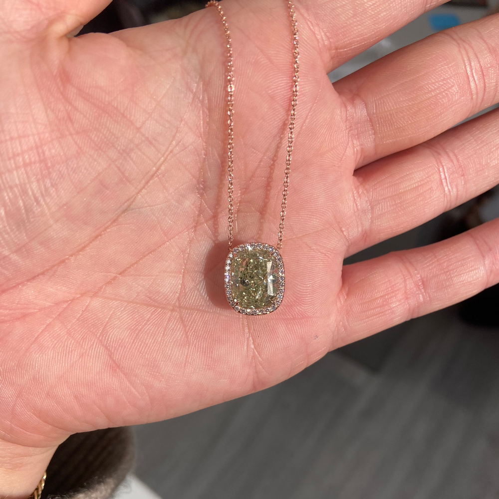 Rare Colors by Namdar 5.83ct Green Cushion diamond pendant, New York City