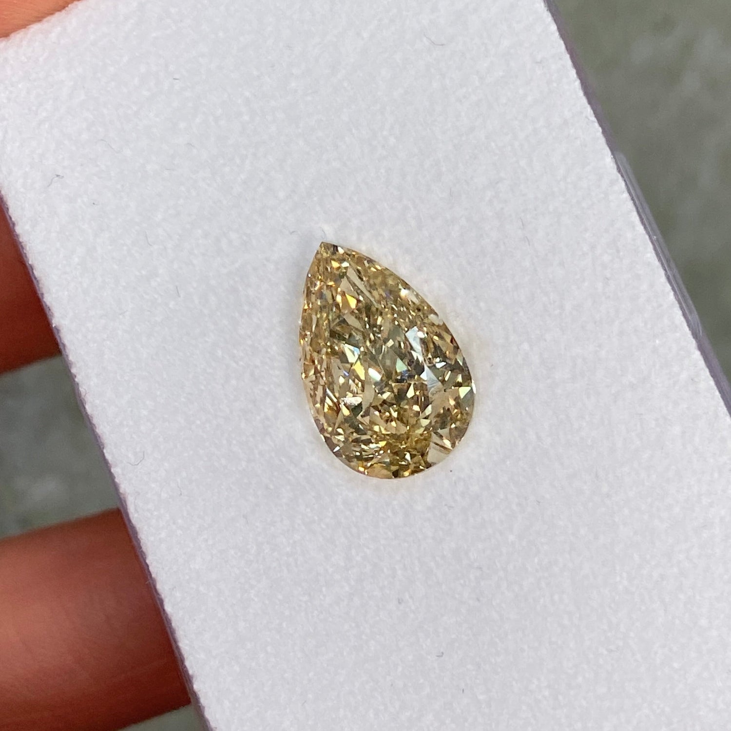 Rare Colors by Namdar 5.02ct Champagne Pear diamond loose stone, New York City