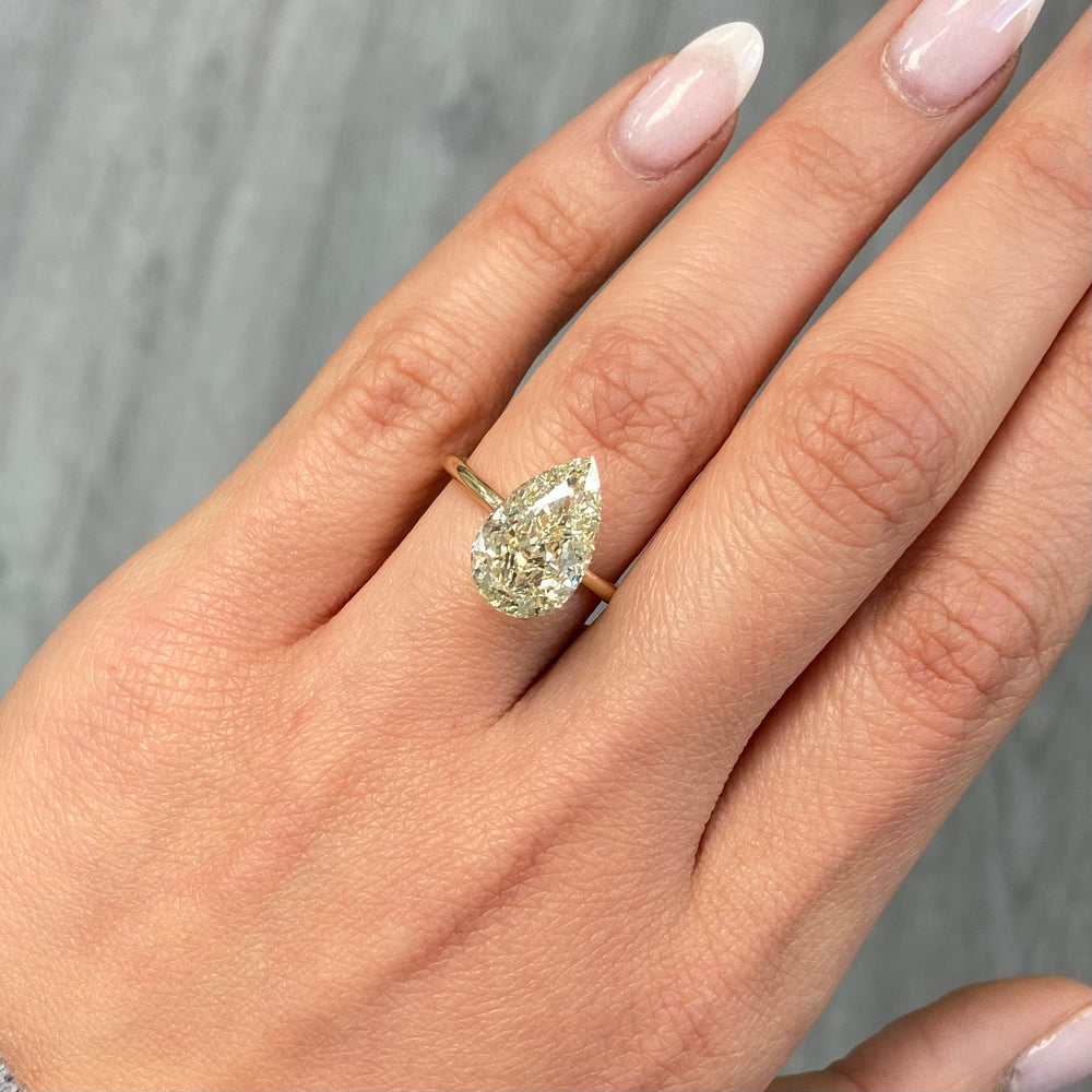 Rare Colors by Namdar 5.50ct Light Yellow Pear diamond loose stone, New York City