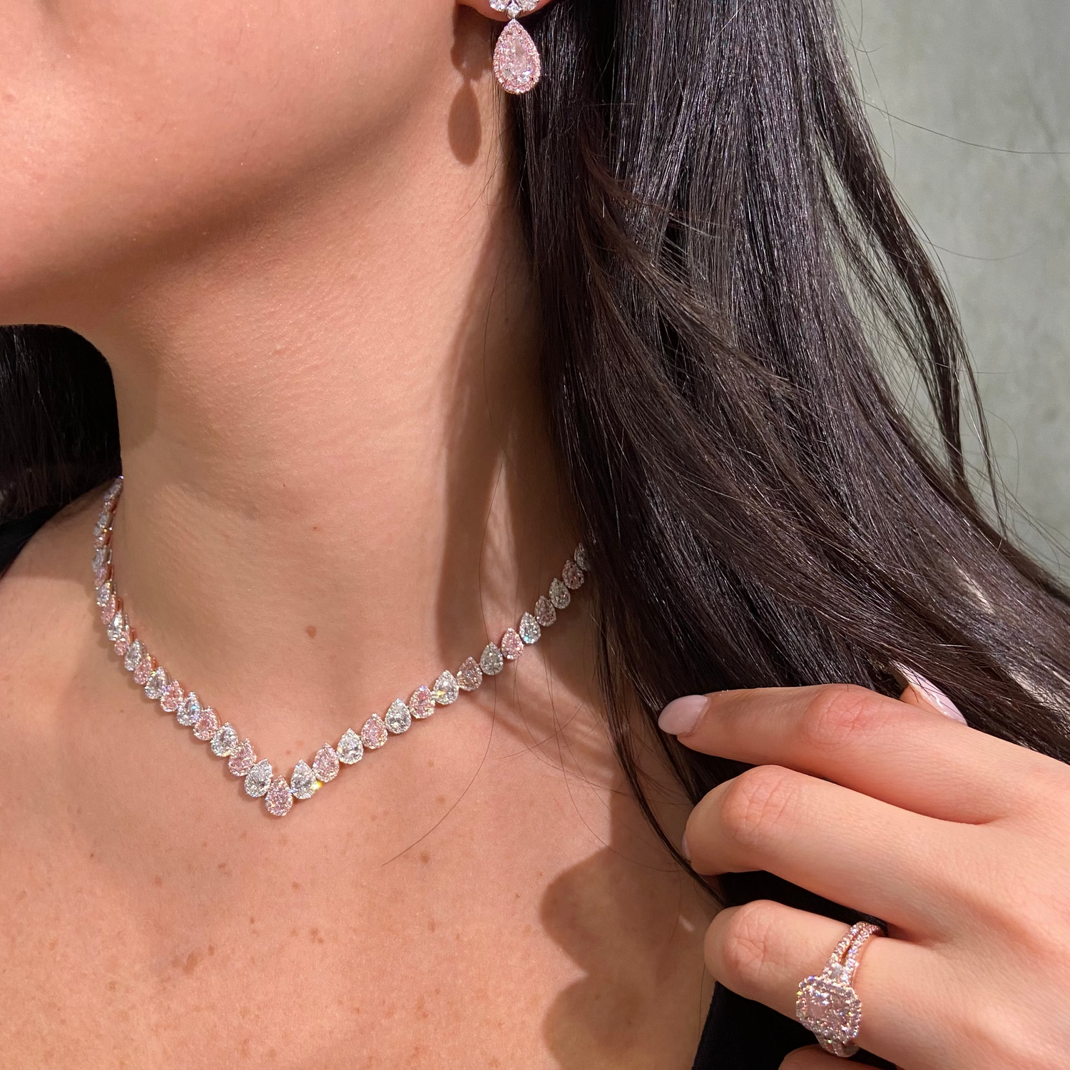 17 Carat Alternating Pink and Colorless Diamond Riviera Necklace