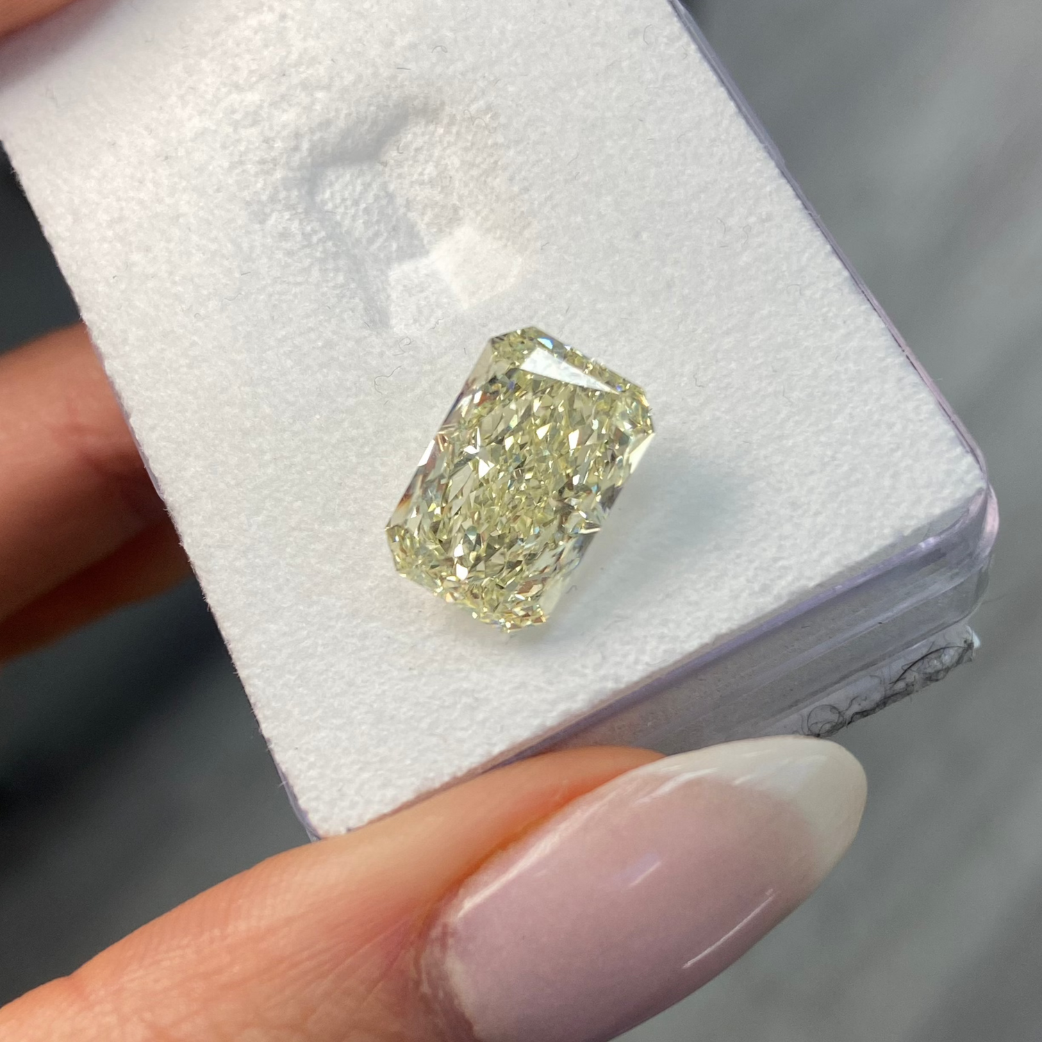 Rare Colors by Namdar 6ct Light Yellow Elongated Radiant diamond loose stone, New York City