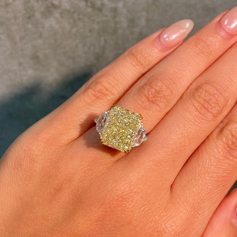 11.11ct Fancy Light Yellow Elongated Radiant Diamond Engagement Ring