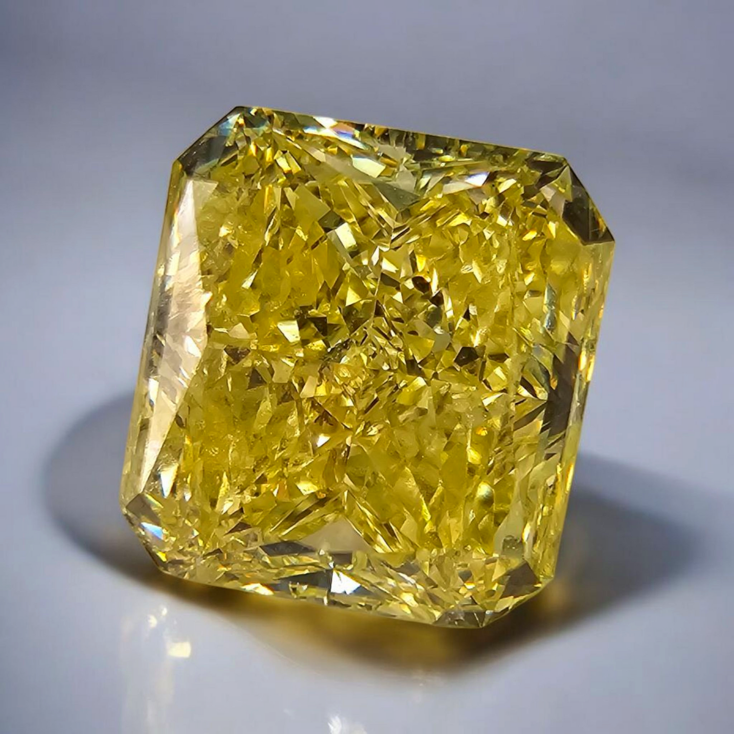 Rare Colors by Namdar 3.70ct Fancy Intense Yellow Radiant diamond loose stone, New York City