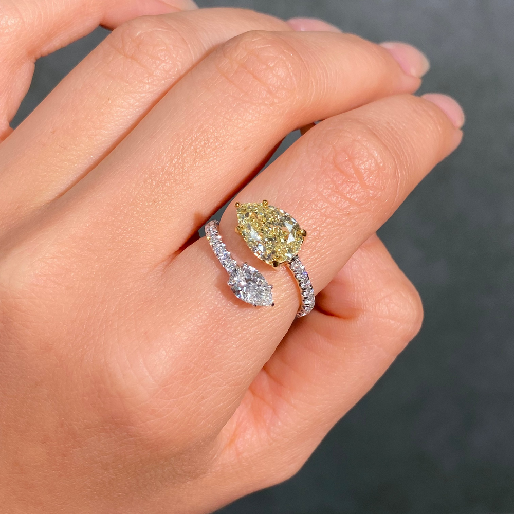 3ct Yellow and White Pear Diamond Spiral Ring