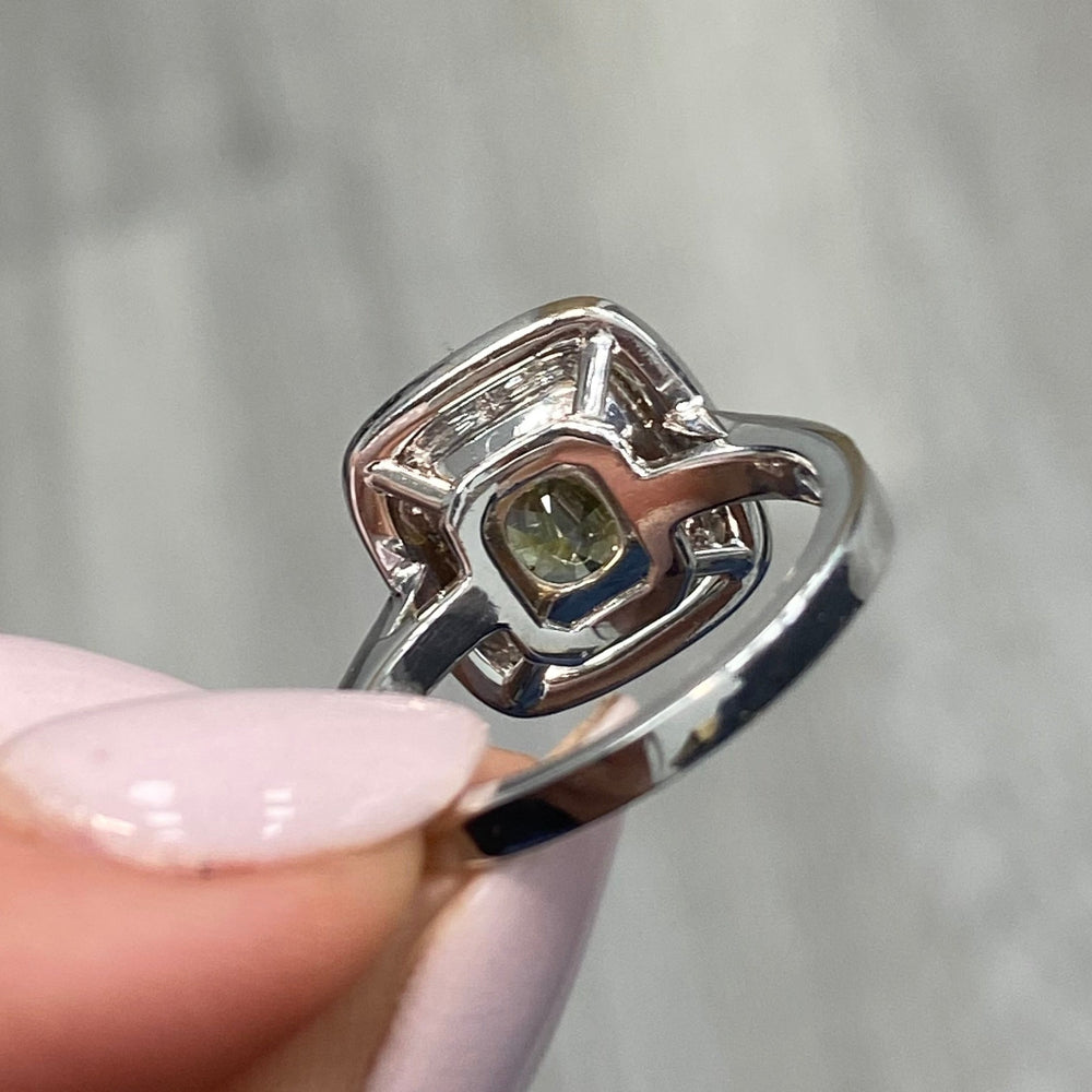 2ct Green ring — color diamond specialists Rare Colors by Namdar