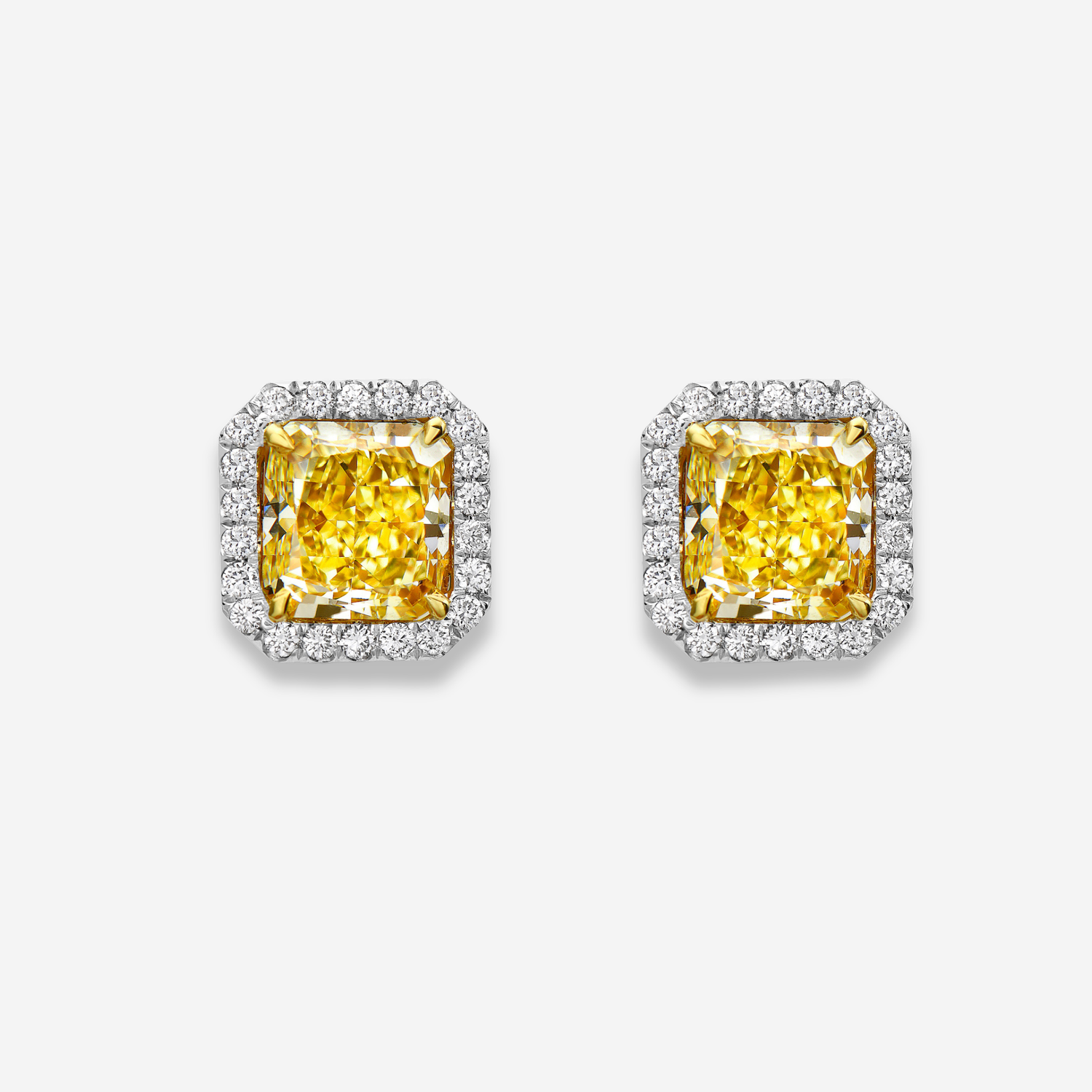3.00ct Fancy Light Yellow diamond fine jewelry at Rare Colors by Namdar, 5th Avenue New York