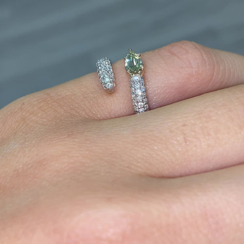 Green Diamond Pavé Spiral Pinky Ring