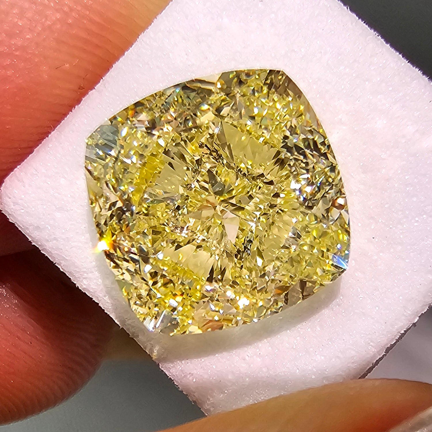 Natural 5.01ct Fancy Yellow Cushion diamond loose stone — Rare Colors by Namdar NYC