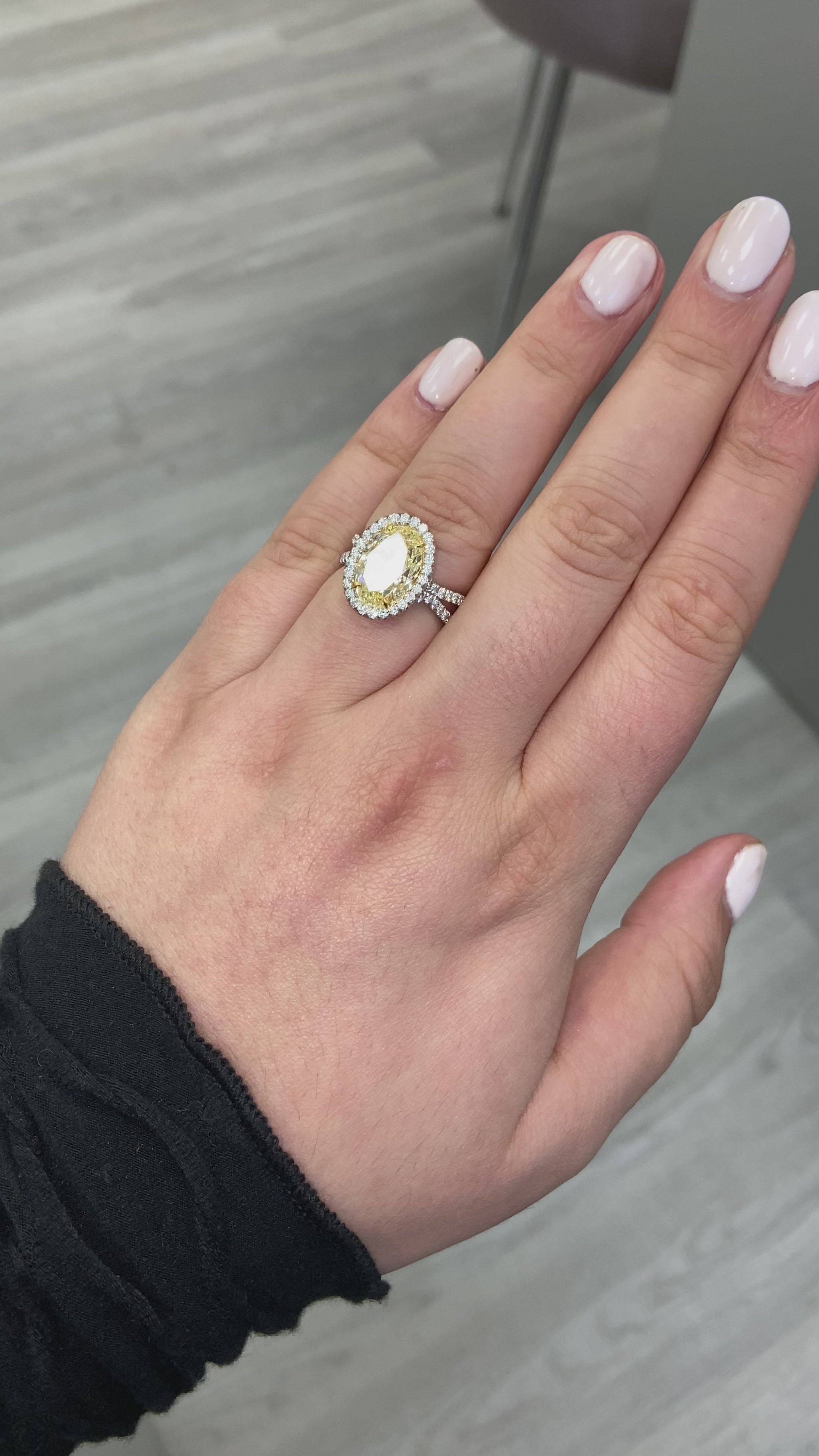 yellow diamond oval ring. yellow diamond halo ring. 4 carat yellow ring. oval yellow diamond. yellow diamond oval shape.